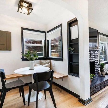 Picture Perfect Bungalow In The Heart Of Dt Vancouver Esterno foto