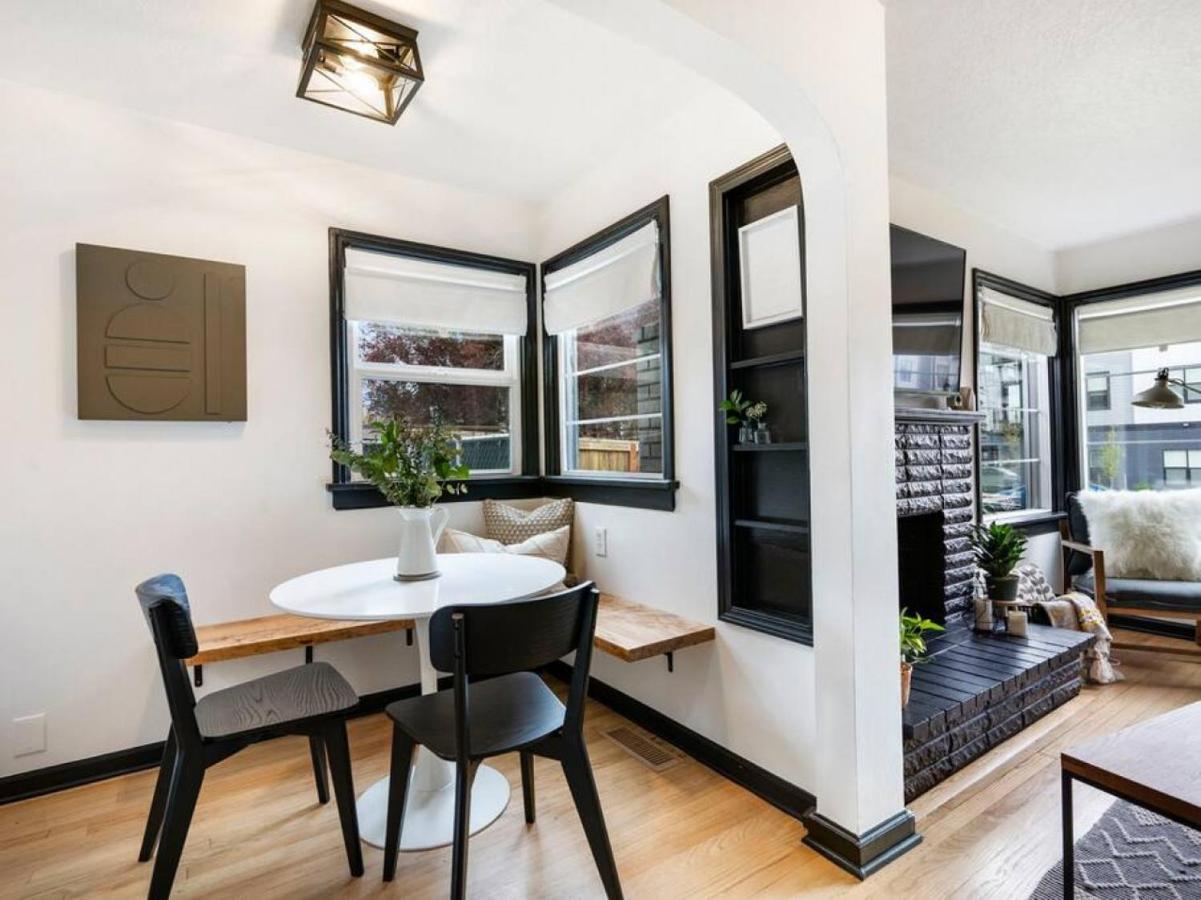 Picture Perfect Bungalow In The Heart Of Dt Vancouver Esterno foto