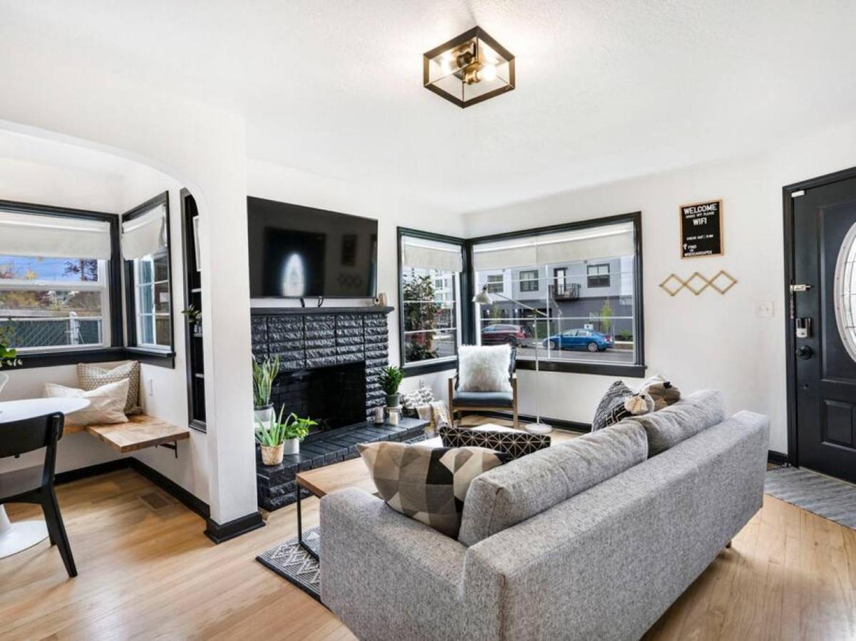 Picture Perfect Bungalow In The Heart Of Dt Vancouver Esterno foto