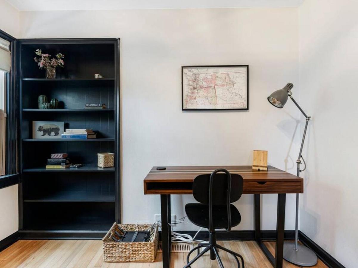 Picture Perfect Bungalow In The Heart Of Dt Vancouver Esterno foto