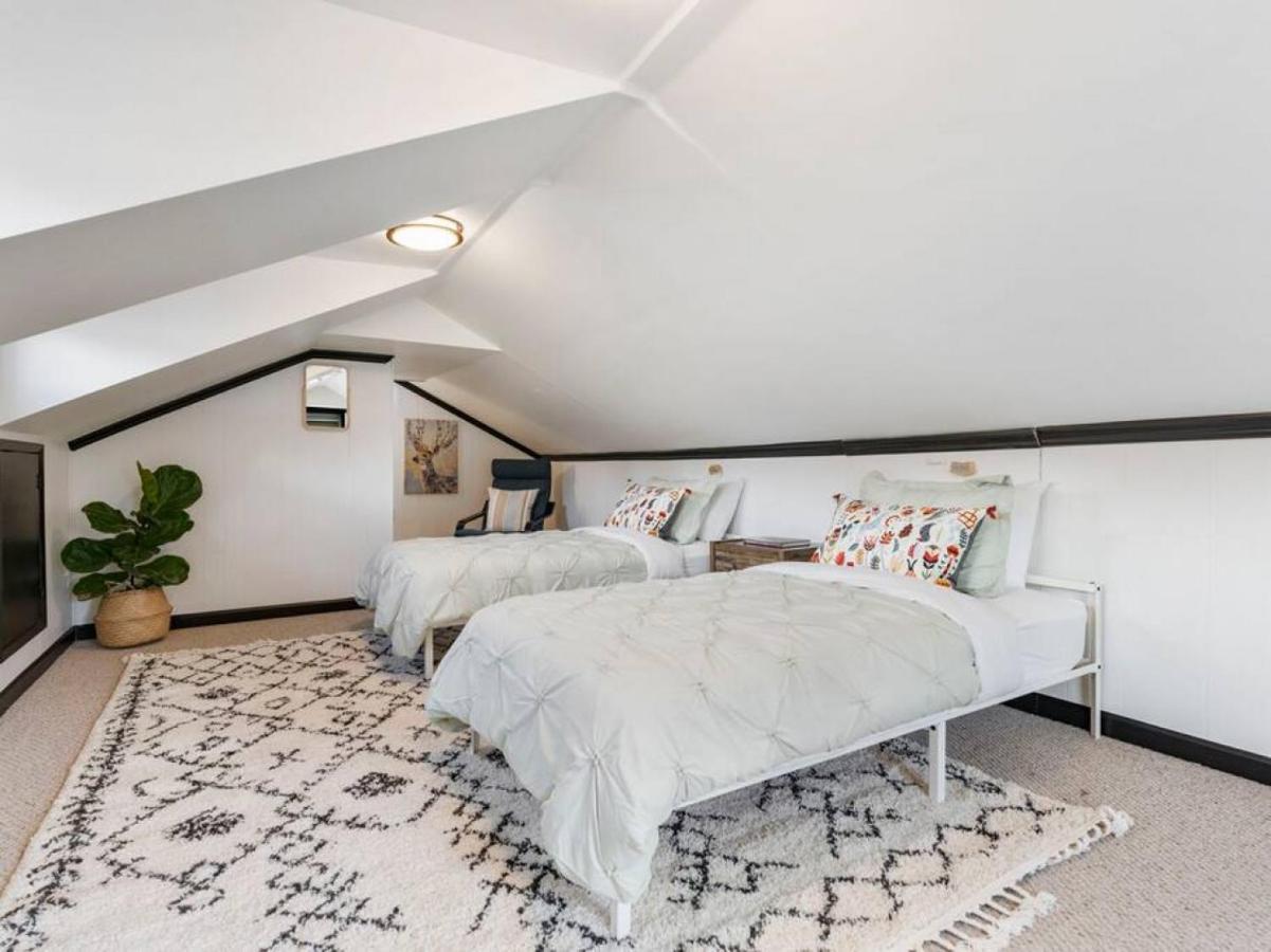 Picture Perfect Bungalow In The Heart Of Dt Vancouver Esterno foto