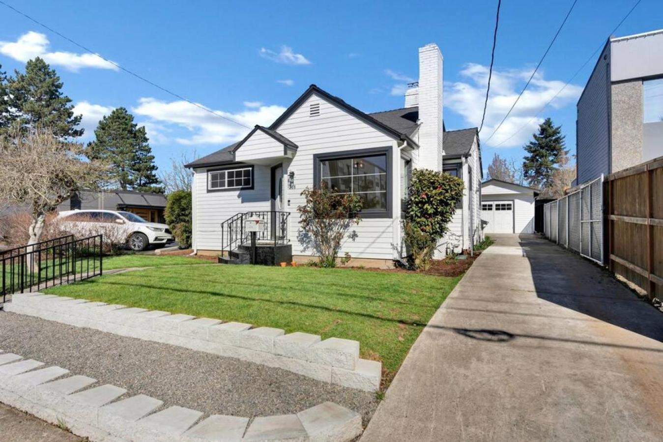 Picture Perfect Bungalow In The Heart Of Dt Vancouver Esterno foto